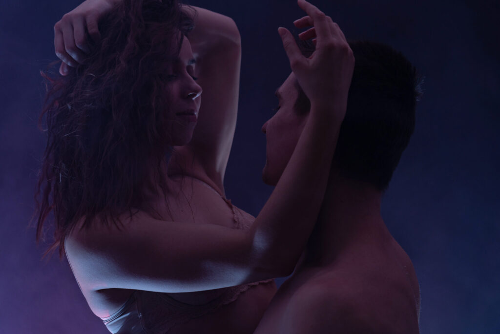 RubPage: Vīriešu klienti savās pilsētās atrod erotiskus ķermeņa berzes