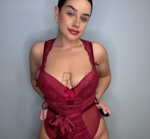 Evie 💦