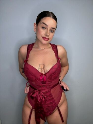 Evie 💦💦💦
