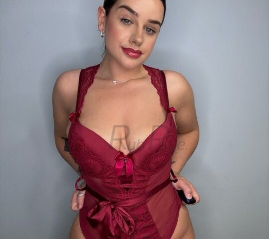 Evie 💦💦💦