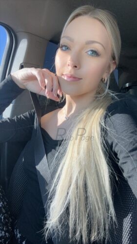 Sensual Body Rub &Let your stress melt away under my soft, seductive touch…
