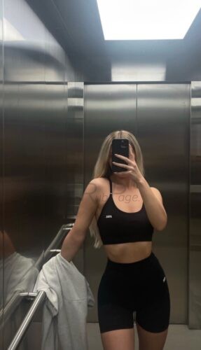 Personable private & Petite – $180 New cleint special –