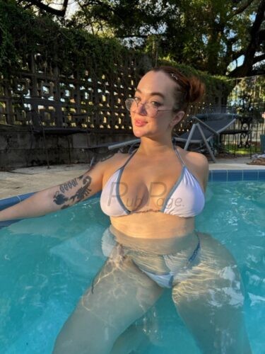 Sexy, and craving some real male energy. If you’re clean, confident, and ready to meet — I’m all yours 😘 Sexy, and craving some real male energy. If you’re clean, confident, and ready to meet — I’m all yours 😘