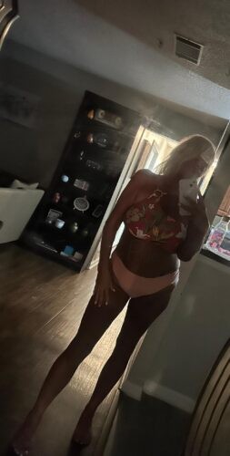 Relax with me-Swedish Blonde