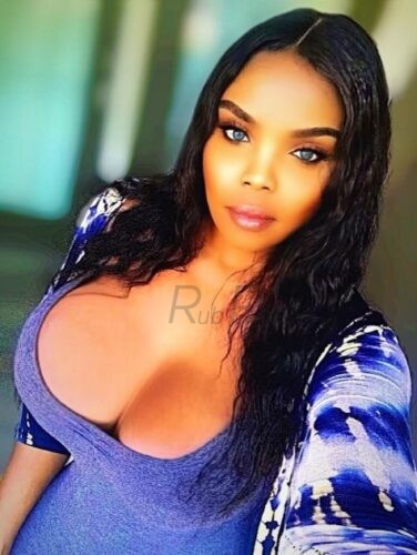 SEXIEST HOUR GLASS SHAPED BODY GORGEOUS 36DD’s