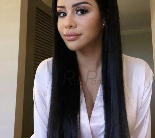 SIMONE FITNESS/BIKINI MODEL